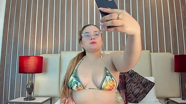 tiffany bell online show from June 2026 08:08:01 PM