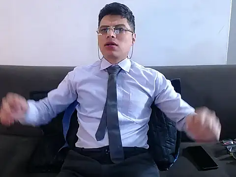 AquilesTaylor online show from June 2026 12:29:01 PM