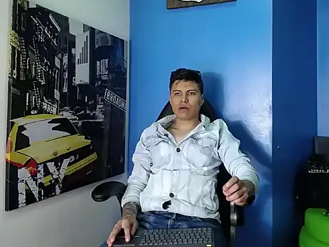 AquilesTaylor online show from June 2026 01:08:02 PM