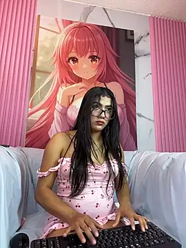 Holly Watson  online show from July 2026 04:04:02 AM