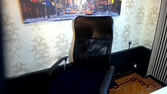 Holly Watson  online show from July 2026 03:59:02 AM