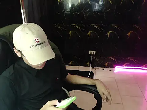 draven sex online show from June 2026 07:08:02 PM