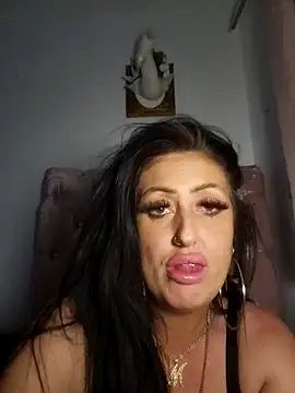 Snapshot of Angeldevlin81 chatting on June 2026 11:19:01 PM Angeldevlin81 online show from June 2026 11:19:01 PM