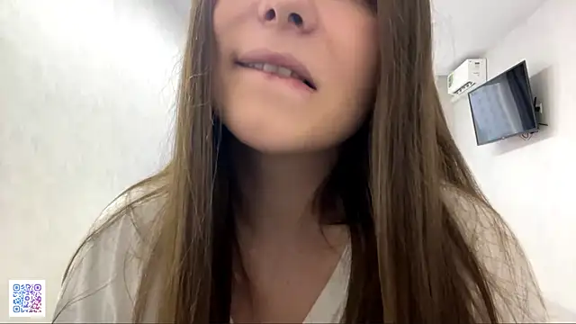 DianeAdams online show from July 2026 03:32:02 PM