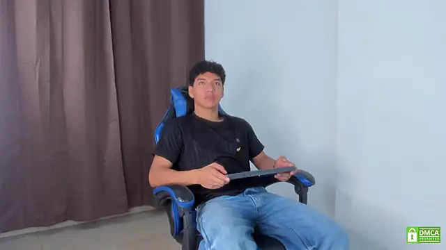 Maximiliano Young online show from June 2026 12:36:02 PM