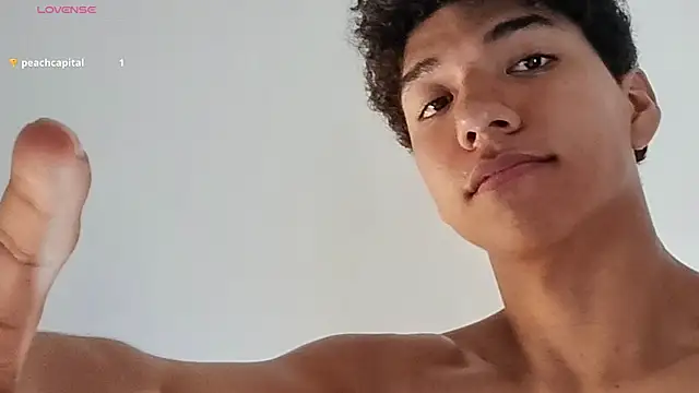 Maximiliano Young online show from July 2026 12:32:02 PM