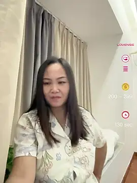Snapshot of yinghua2026 chatting on June 2026 01:57:02 PM yinghua2026 online show from June 2026 01:57:02 PM