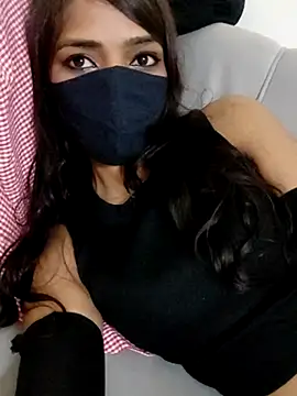 Hot-Roshni online show from July 2026 01:32:02 PM