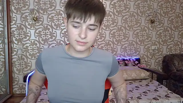 EmyHills online show from July 2026 08:52:02 PM