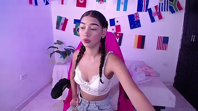 mia cute girl online show from July 2026 06:36:02 PM