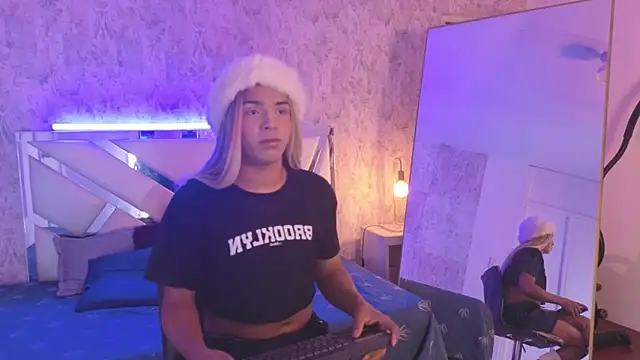 chloe bronze online show from July 2026 07:30:01 PM