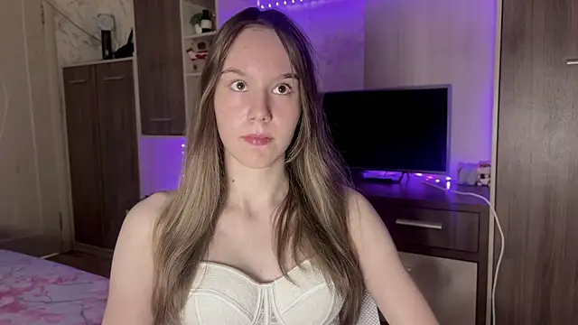 RinaRight   online show from June 2026 09:31:02 PM