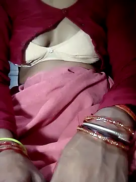 Aarti9080 online show from June 2026 06:31:01 PM