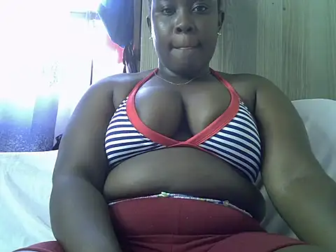 Snapshot of Sweetass-B chatting on June 2026 12:07:02 PM Sweetass-B online show from June 2026 12:07:02 PM