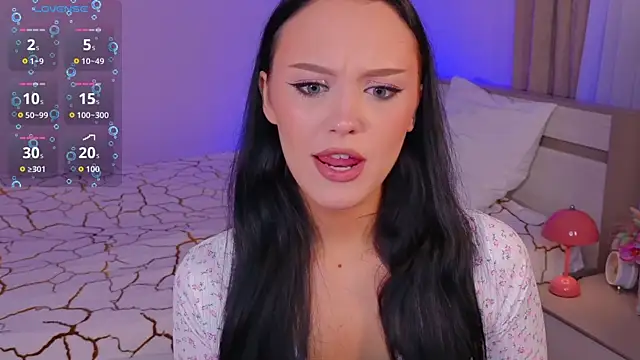 Cassadyy online show from July 2026 05:37:01 PM