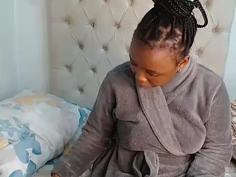 Lihle 00 online show from June 2026 06:33:02 AM