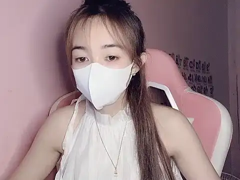 Alee8668 online show from July 2026 06:34:02 PM