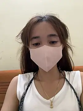 Alee8668 online show from July 2026 04:43:01 PM
