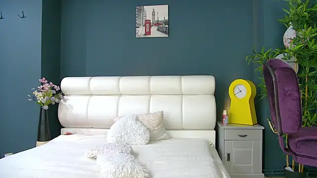 Tiny Tease online show from June 2026 08:00:01 PM