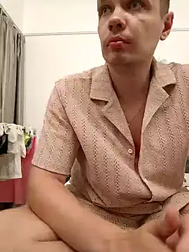 MissAndKiss online show from July 2026 12:53:01 PM