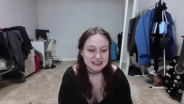 Snapshot of LoiseLovetto chatting on July 2026 04:42:02 PM LoiseLovetto online show from July 2026 04:42:02 PM