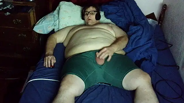 grogek1234 online show from April 2026 07:45:01 AM