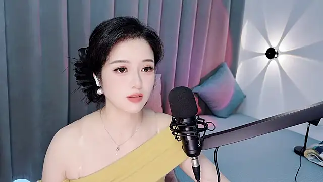 Momo-Wow online show from July 2026 07:37:01 AM