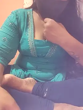 Snapshot of Tamilvalarmathi chatting on June 2026 11:56:02 AM Tamilvalarmathi online show from June 2026 11:56:02 AM