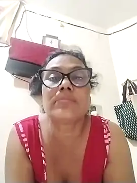 chatterjeesayani567 online show from June 2026 06:18:02 PM