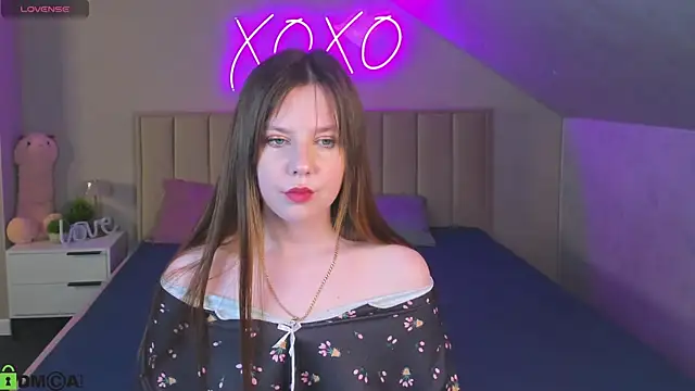 Violeta Paul online show from June 2026 12:59:02 AM