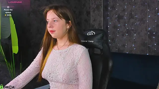 Violeta Paul online show from June 2026 09:15:01 AM