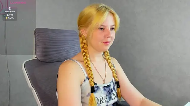 Violeta Paul online show from July 2026 01:12:02 AM