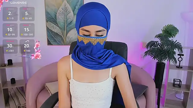 Alina Malak online show from June 2026 08:26:01 PM