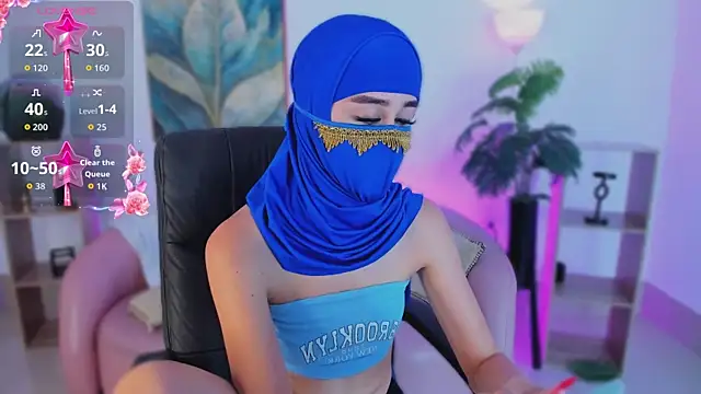 Alina Malak online show from June 2026 08:07:01 PM