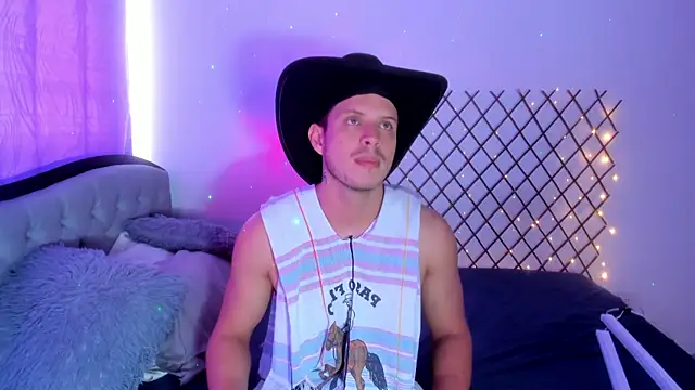 johnycooper08 online show from July 2026 12:51:02 PM