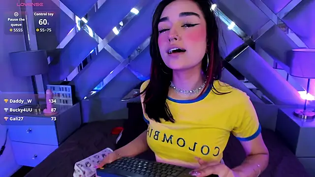 Start xmoonx online show from June 2026 04:01:01 AM