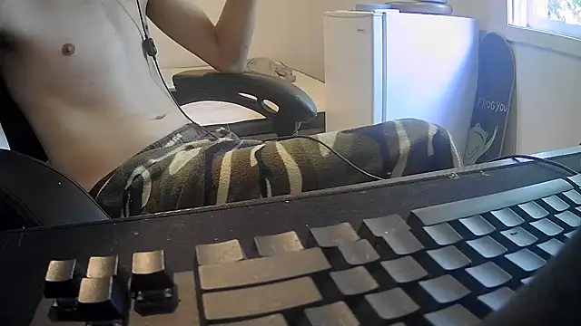 zigzog  online show from July 2026 04:10:02 PM