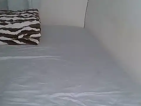 hotsycutesy online show from July 2026 10:11:01 AM