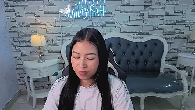 lia x a online show from June 2026 12:52:02 PM