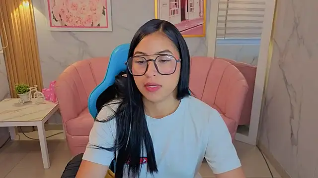 lia x a online show from June 2026 01:06:02 PM