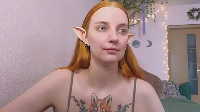 Snapshot of Elfie_Agatha chatting on June 2026 08:57:02 AM Elfie Agatha online show from June 2026 08:57:02 AM