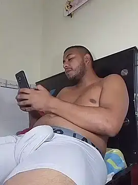 Giovann14 online show from July 2026 03:47:01 PM