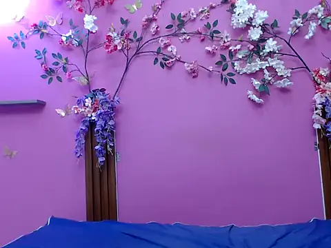 kasandracute18 online show from June 2026 05:41:01 AM