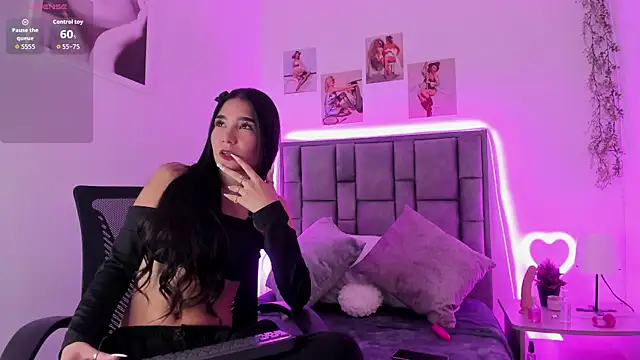 Violeta Velvet  online show from June 2026 12:48:02 PM