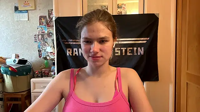 Codi Rostersy online show from June 2026 03:13:01 AM