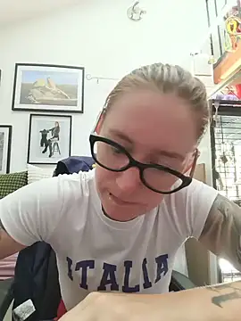 ladydivine14 online show from July 2026 09:46:02 AM