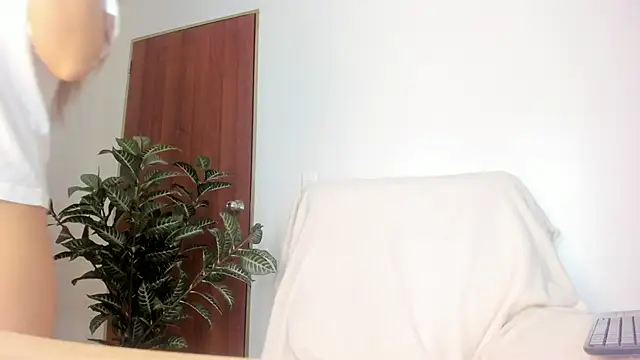 AbbyLancaster online show from June 2026 06:58:02 PM