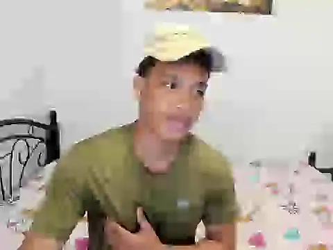 urfucker vinz online show from June 2026 01:45:01 PM