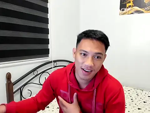 urfucker vinz online show from July 2026 12:22:02 PM