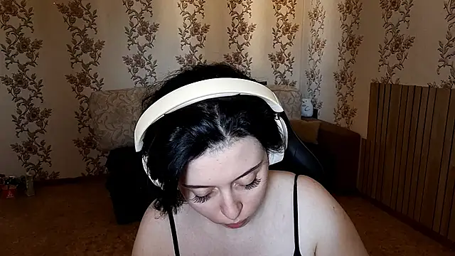 YunaLush online show from June 2026 07:51:01 AM